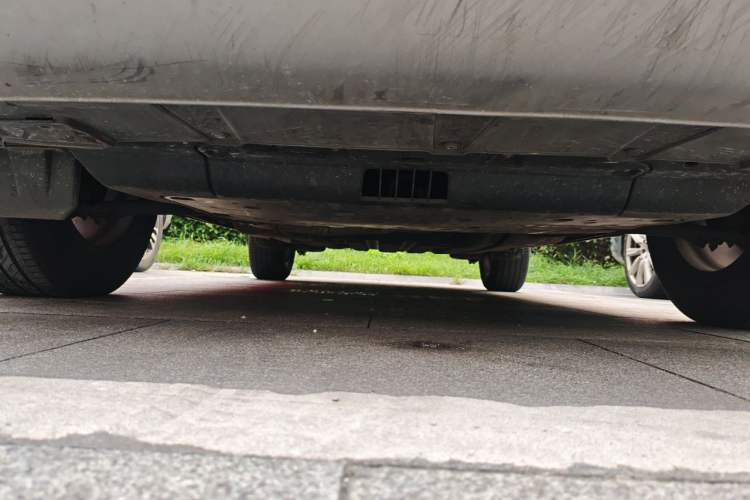 Used Honda Vezel 2023 1.5L CVT Elite Edition Chassis Front