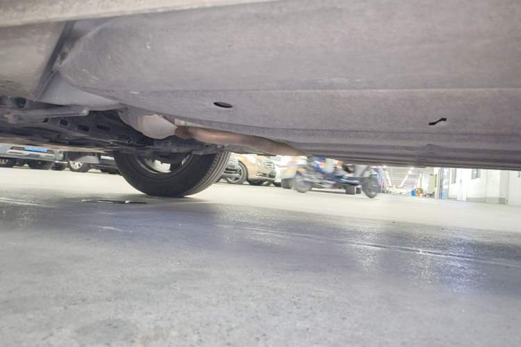 Used Honda Vezel 2023 1.5L CVT Elite Edition Chassis Front Left