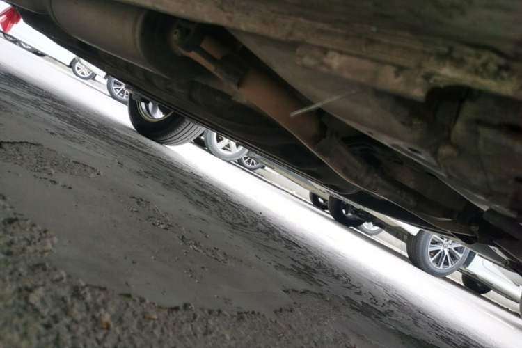 Used Honda Vezel 2023 1.5L CVT Pioneer Edition Chassis Front Right