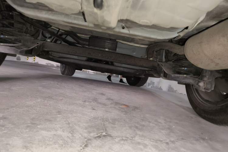 Used Honda Vezel 2023 1.5L CVT Elite Edition Chassis Rear