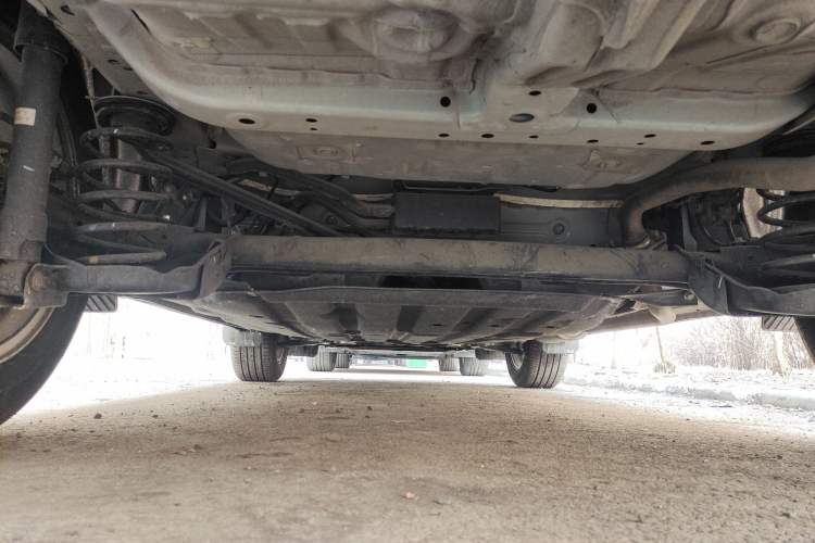 Used Honda Vezel 2023 1.5L CVT Elite Edition Chassis Rear