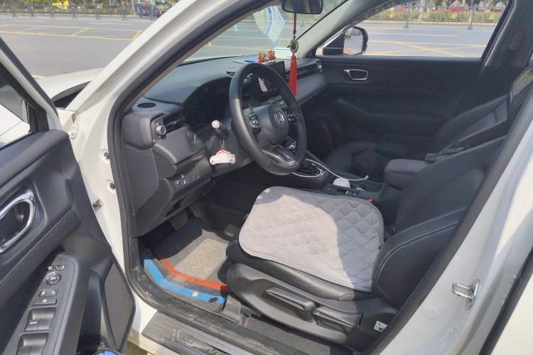 Used Honda Vezel 2023 1.5L CVT Tech Edition Driver Seat