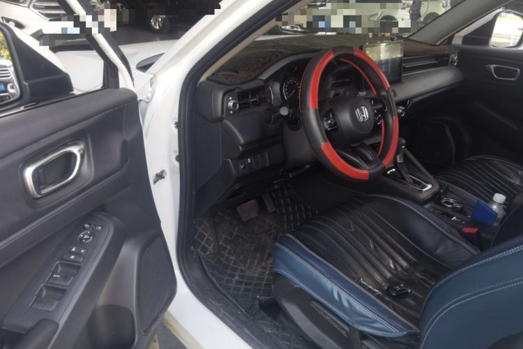Used Honda Vezel 2023 1.5L CVT Elite Edition Driver Seat