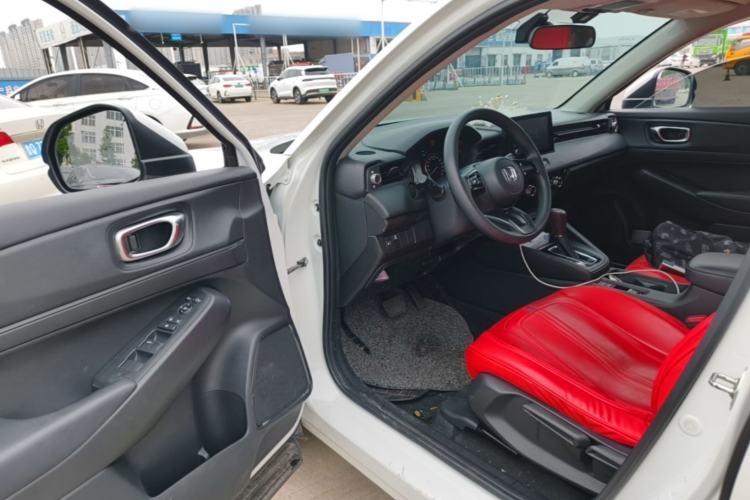 Used Honda Vezel 2023 1.5L CVT Elite Edition Driver Seat