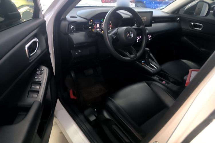 Used Honda Vezel 2023 1.5L CVT Elite Edition Driver Seat