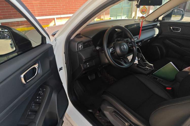 Used Honda Vezel 2023 1.5L CVT Tech Edition Driver Seat