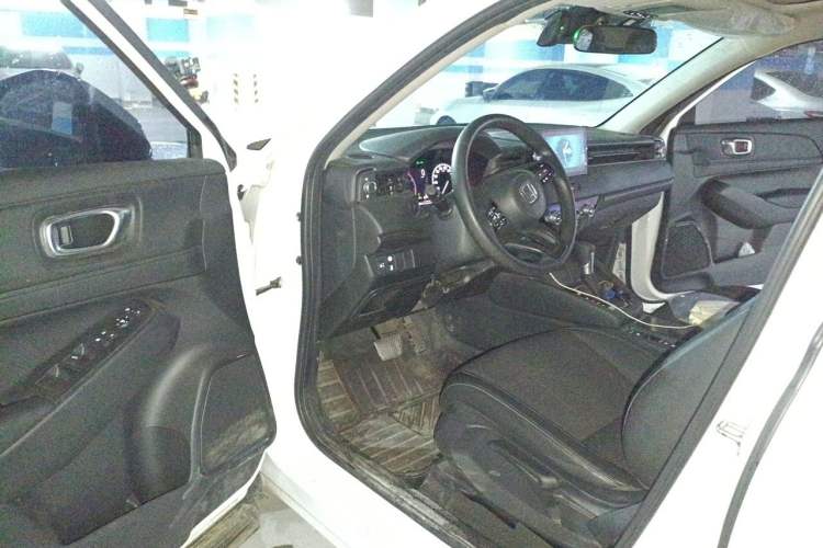 Used Honda Vezel 2023 1.5L CVT Tech Edition Driver Seat