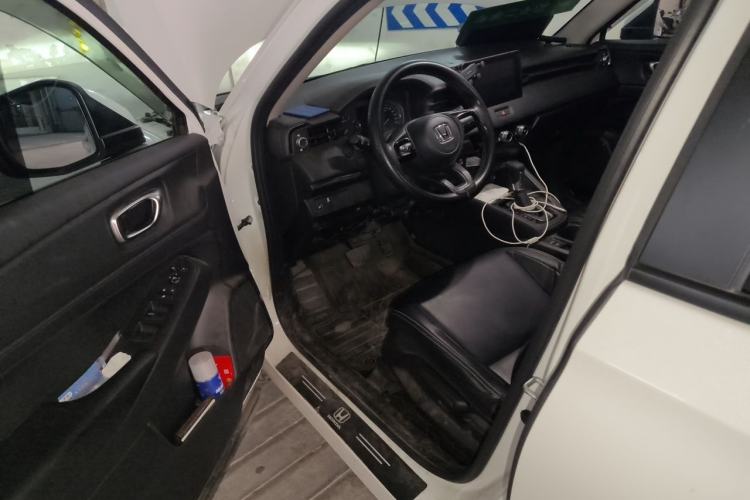 Used Honda Vezel 2023 1.5L CVT Elite Edition Driver Seat