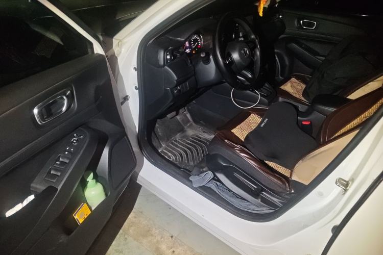 Used Honda Vezel 2023 1.5L CVT Elite Edition Driver Seat