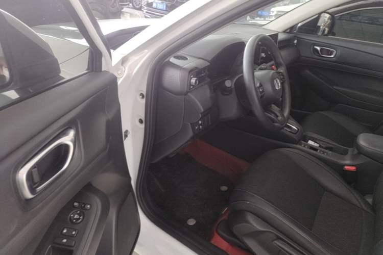 Used Honda Vezel 2023 1.5L CVT Tech Edition Driver Seat