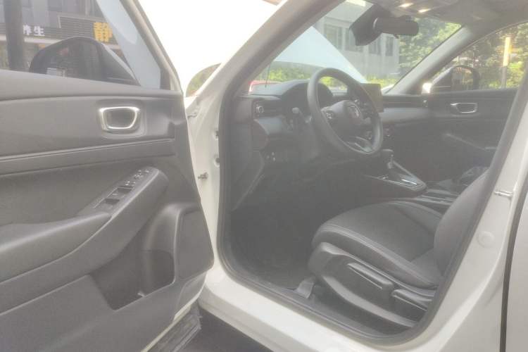 Used Honda Vezel 2023 1.5L CVT Tech Edition Driver Seat