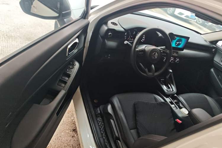 Used Honda Vezel 2023 1.5L CVT Tech Edition Driver Seat