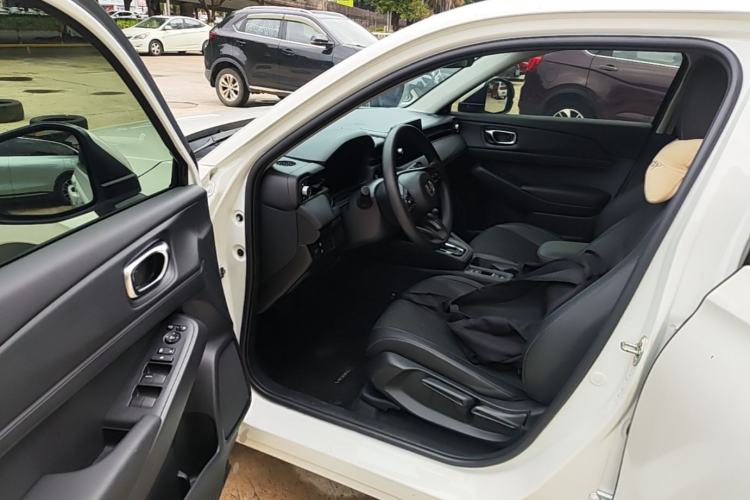 Used Honda Vezel 2023 1.5L CVT Tech Edition Driver Seat