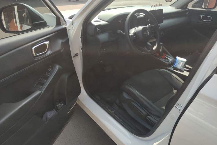 Used Honda Vezel 2023 1.5L CVT Tech Edition Driver Seat