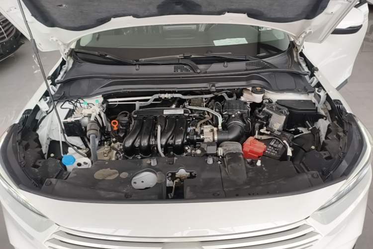 Used Honda Vezel 2023 1.5L CVT Tech Edition Engine Bay