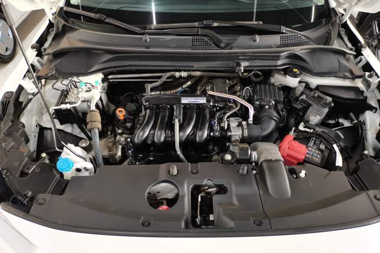 Used Honda Vezel 2023 1.5L CVT Elite Edition Engine Bay