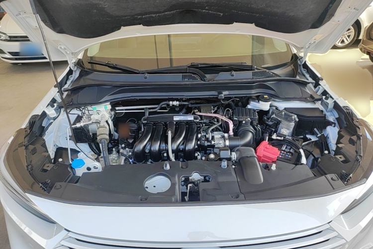 Used Honda Vezel 2023 1.5L CVT Elite Edition Engine Bay