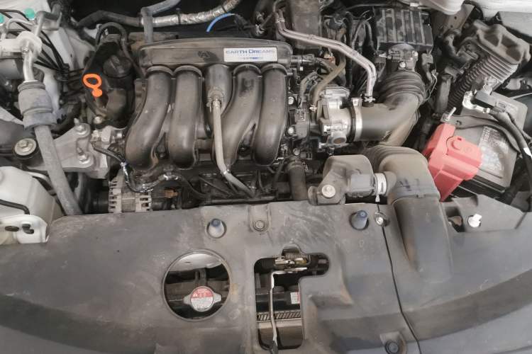 Used Honda Vezel 2023 1.5L CVT Elite Edition Engine Bay