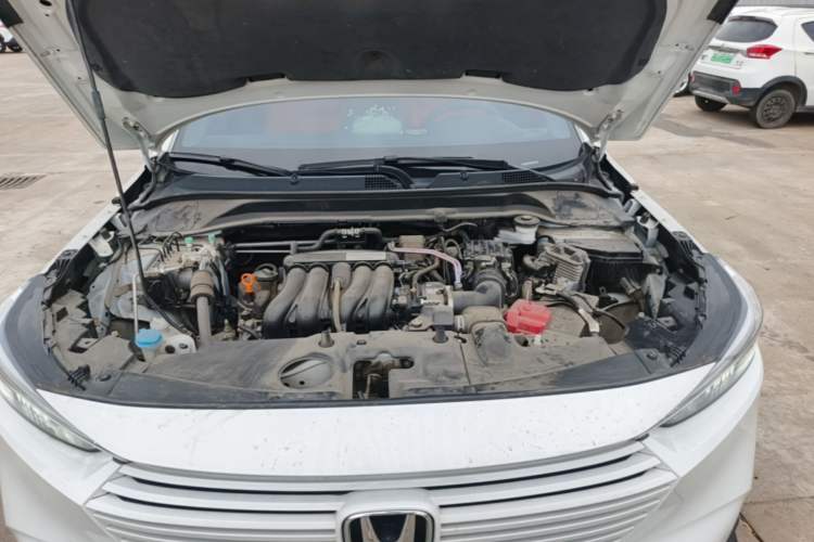 Used Honda Vezel 2023 1.5L CVT Elite Edition Engine Bay
