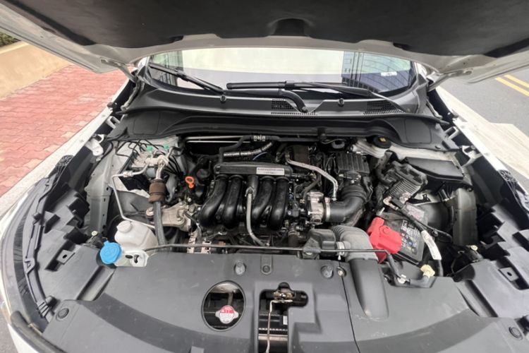 Used Honda Vezel 2023 1.5L CVT Tech Edition Engine Bay