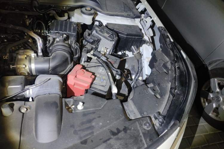 Used Honda Vezel 2023 1.5L CVT Elite Edition Engine Bay Left