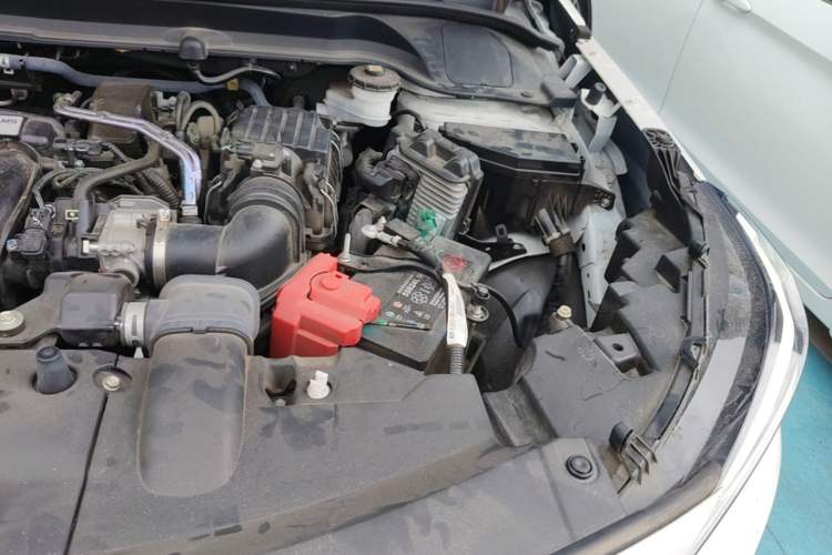 Used Honda Vezel 2023 1.5L CVT Elite Edition Engine Bay Left