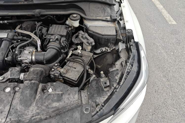 Used Honda Vezel 2023 1.5L CVT Elite Edition Engine Bay Left