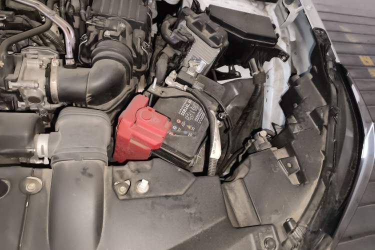 Used Honda Vezel 2023 1.5L CVT Elite Edition Engine Bay Left