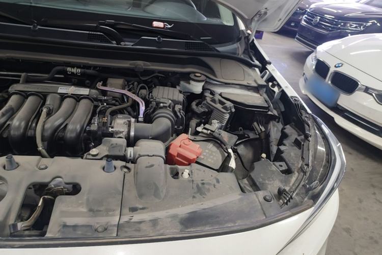 Used Honda Vezel 2023 1.5L CVT Elite Edition Engine Bay Left