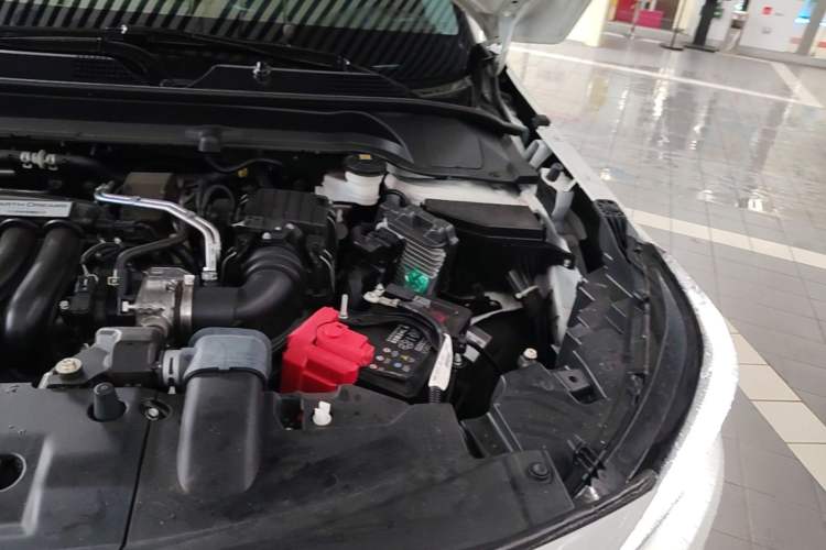 Used Honda Vezel 2023 1.5L CVT Tech Edition Engine Bay Left