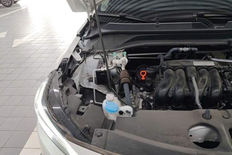 Used Honda Vezel 2023 1.5L CVT Tech Edition Engine Bay Right