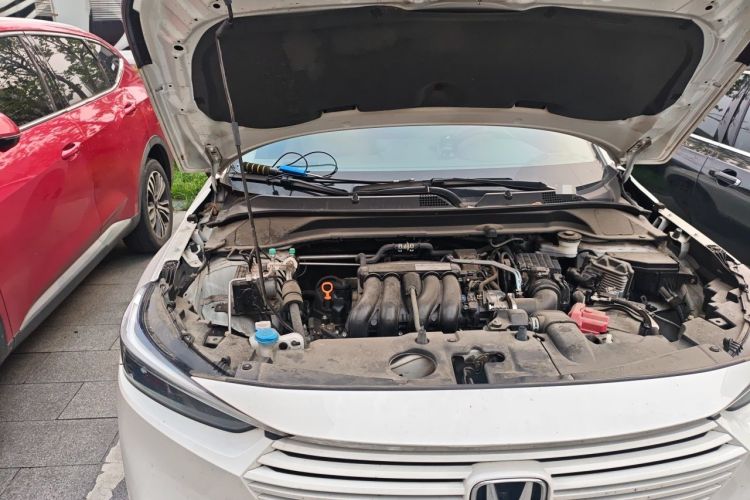 Used Honda Vezel 2023 1.5L CVT Elite Edition Engine Bay Right