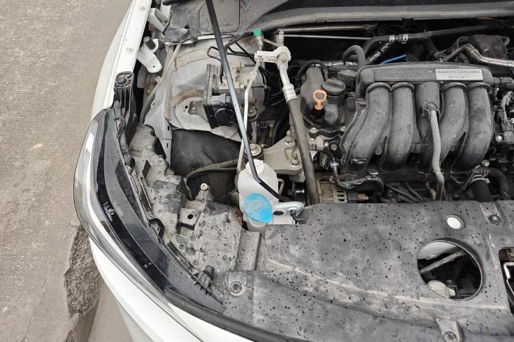 Used Honda Vezel 2023 1.5L CVT Elite Edition Engine Bay Right