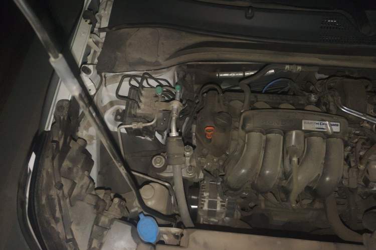 Used Honda Vezel 2023 1.5L CVT Elite Edition Engine Bay Right