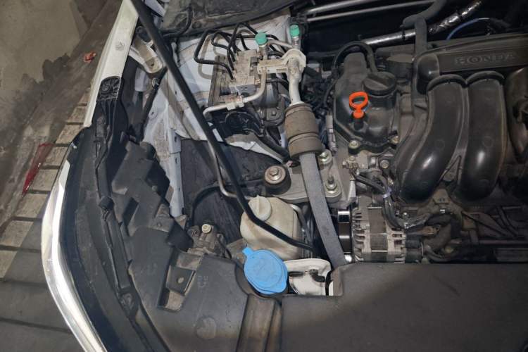 Used Honda Vezel 2023 1.5L CVT Elite Edition Engine Bay Right