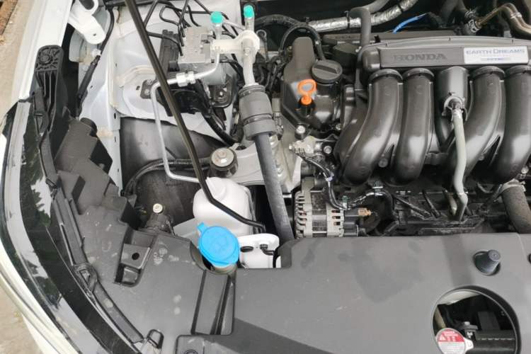 Used Honda Vezel 2023 1.5L CVT Pioneer Edition Engine Bay Right