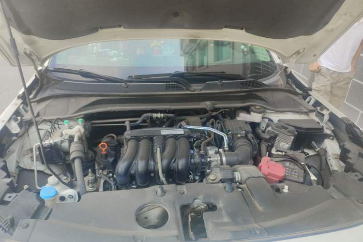 Used Honda Vezel 2023 1.5L CVT Pioneer Edition Engine Bay