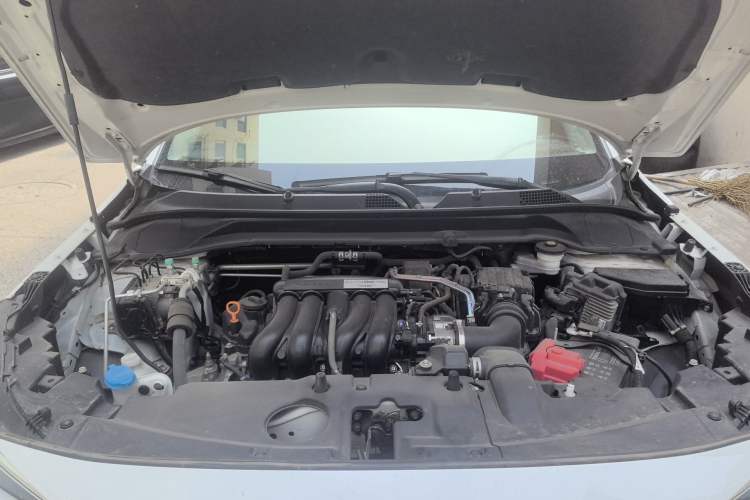 Used Honda Vezel 2023 1.5L CVT Elite Edition Engine Bay