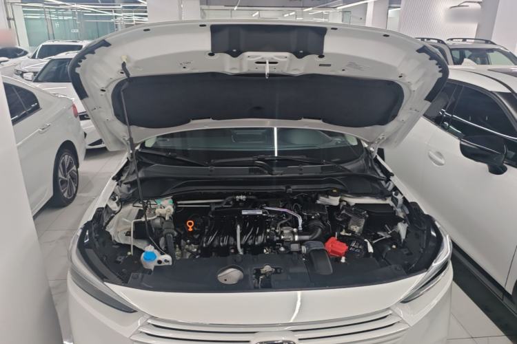 Used Honda Vezel 2023 1.5L CVT Elite Edition Engine Bay