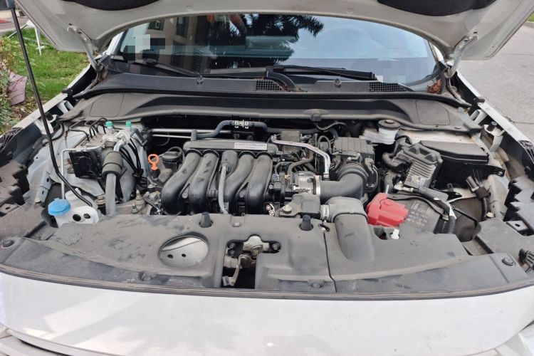 Used Honda Vezel 2023 1.5L CVT Elite Edition Engine Bay