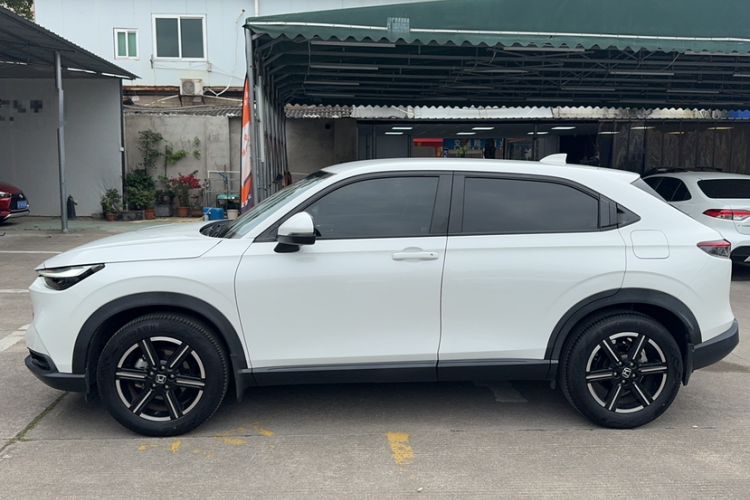 Used Honda Vezel 2023 1.5L CVT Elite Edition Exterior 2