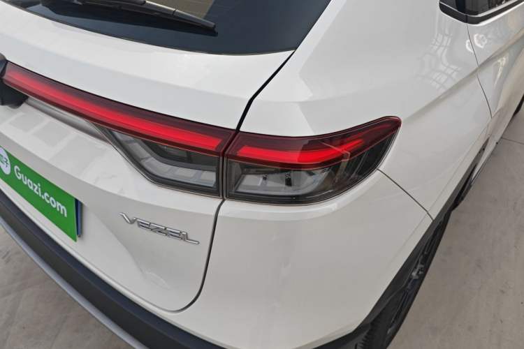 Used Honda Vezel 2023 1.5L CVT Tech Edition Exterior 3