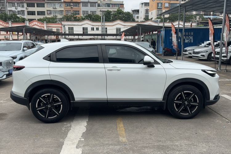 Used Honda Vezel 2023 1.5L CVT Elite Edition Exterior 3