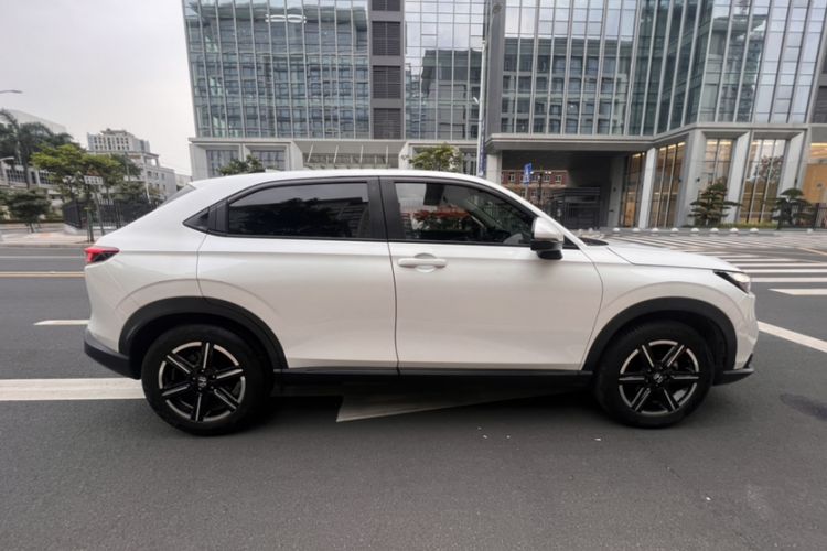 Used Honda Vezel 2023 1.5L CVT Tech Edition Exterior 4