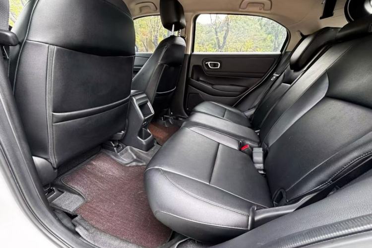 Used Honda Vezel 2023 1.5L CVT Elite Edition Exterior 5