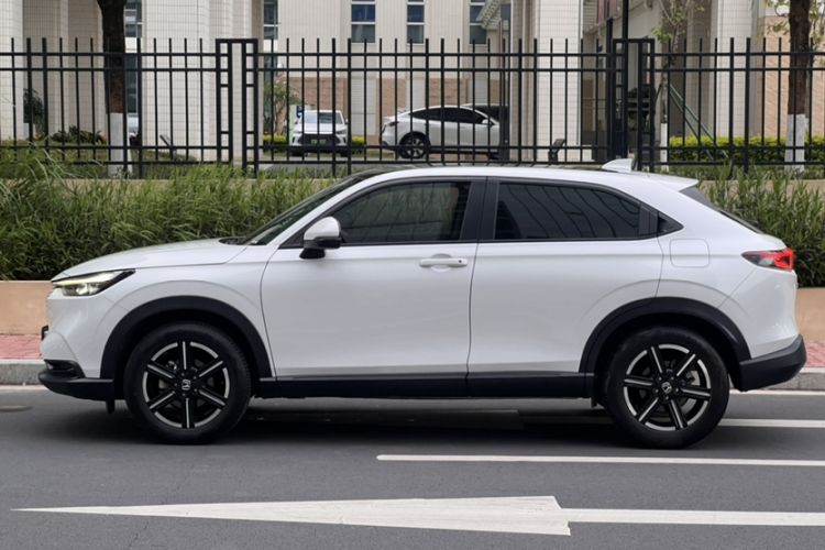 Used Honda Vezel 2023 1.5L CVT Tech Edition Exterior 5