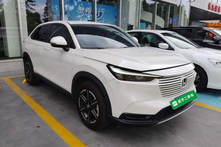 Used Honda Vezel 2023 1.5L CVT Elite Edition Front Right 45 Deg