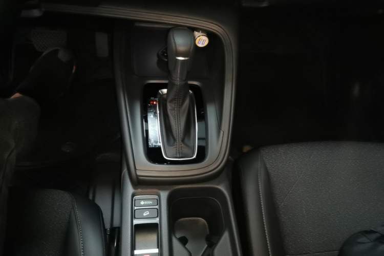 Used Honda Vezel 2023 1.5L CVT Tech Edition Gear Lever