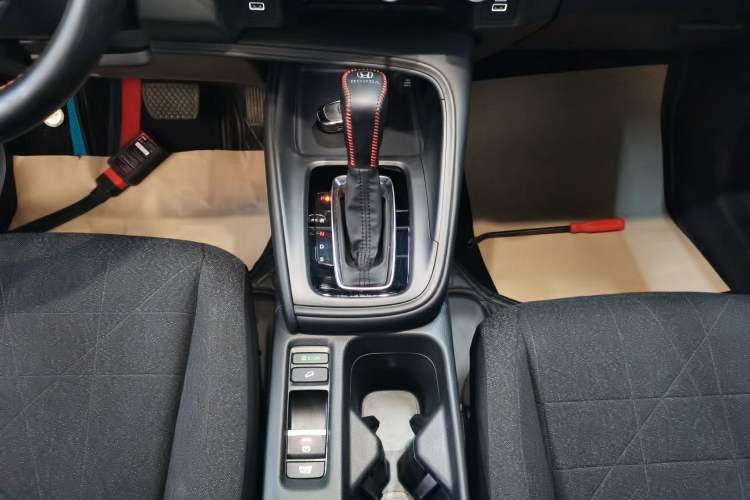 Used Honda Vezel 2023 1.5L CVT Elite Edition Gear Lever