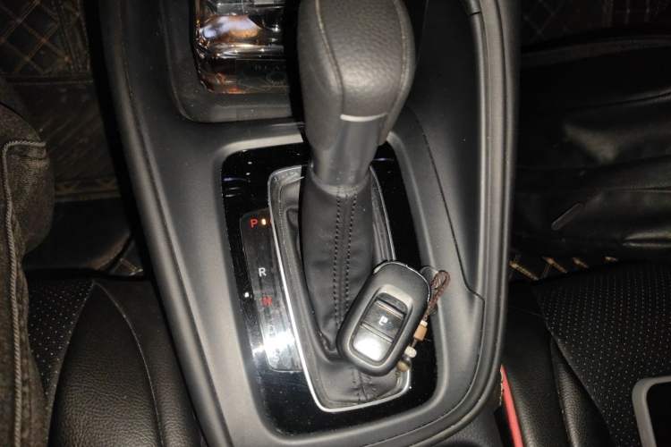 Used Honda Vezel 2023 1.5L CVT Elite Edition Gear Lever